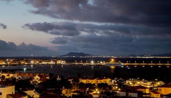 Claro Hostel Corralejo Kültér fotó